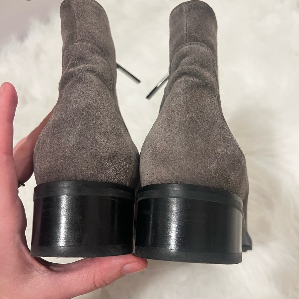 Aquatalia Oribella grey suede Leather Sole perfect for spring! - Picture 11 of 13